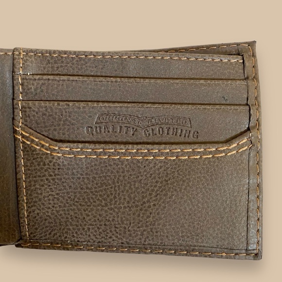 NWT Levi’s Brown Leather Mens RFID Extra Capacity Slimfold Wallet - Picture 9 of 16
